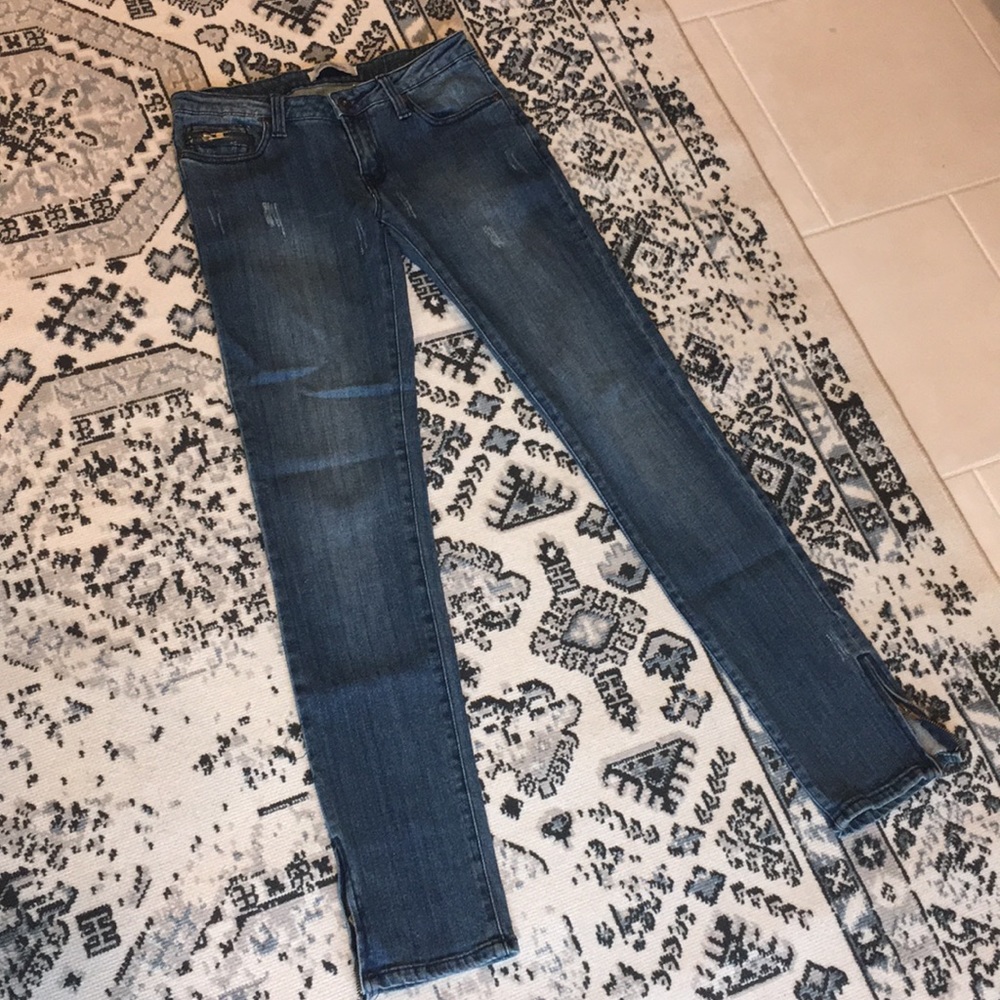 Liberation “free yourself” Zipper Ankle Jeans